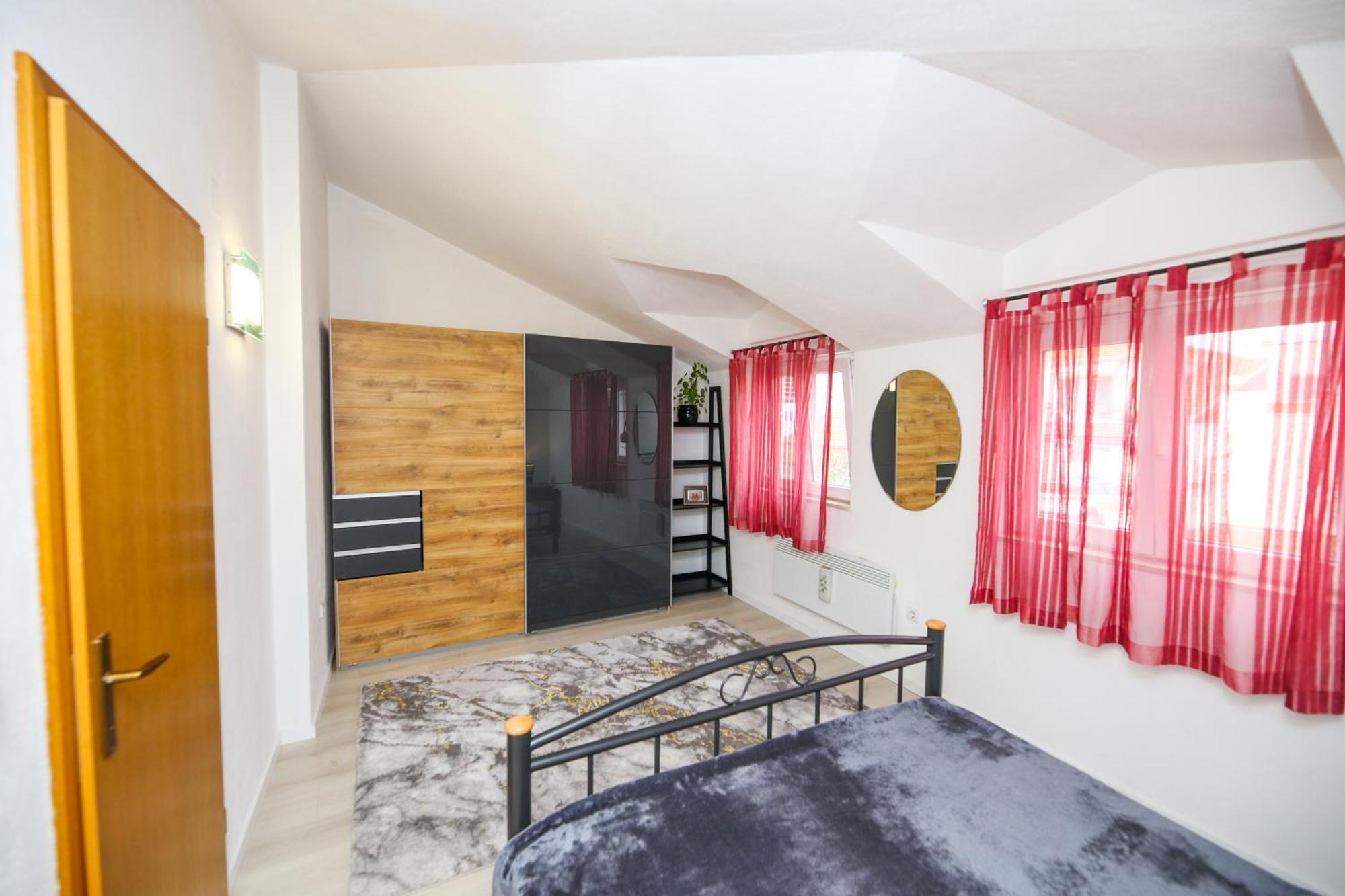Apartments Vaska Τρογκίρ Εξωτερικό φωτογραφία